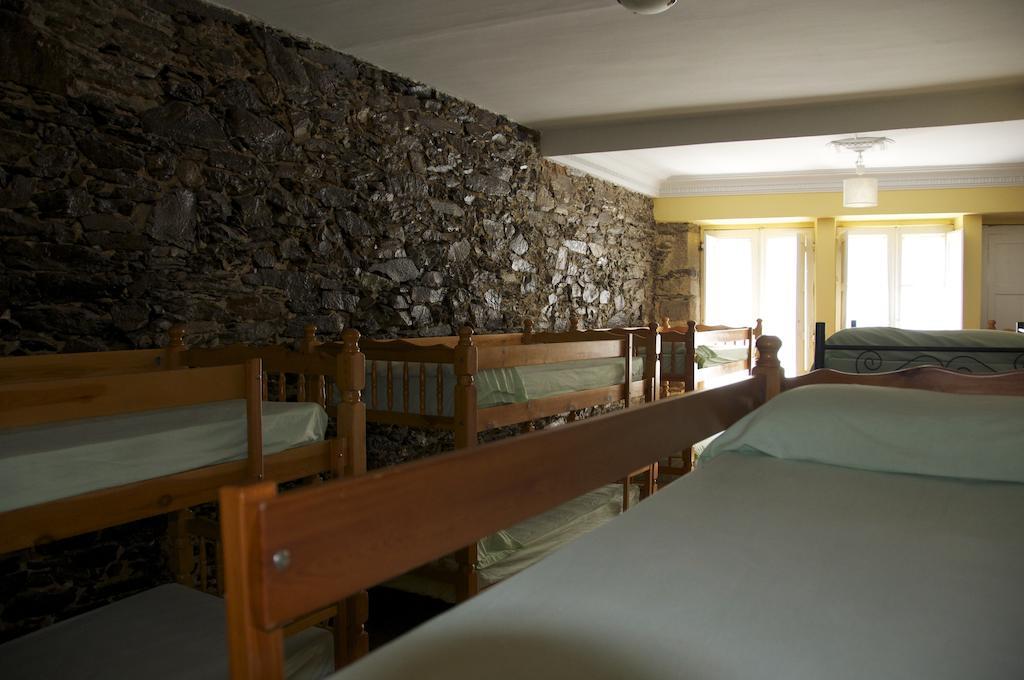 Albergue Los Blasones Sarria Phòng bức ảnh