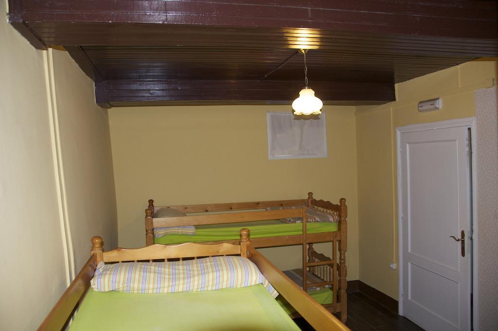 Albergue Los Blasones Sarria Phòng bức ảnh