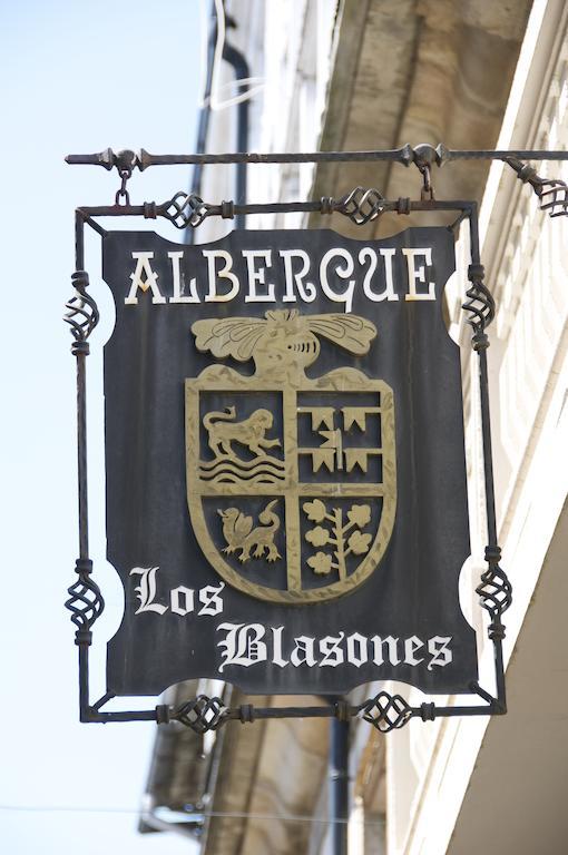 Albergue Los Blasones Sarria Ngoại thất bức ảnh