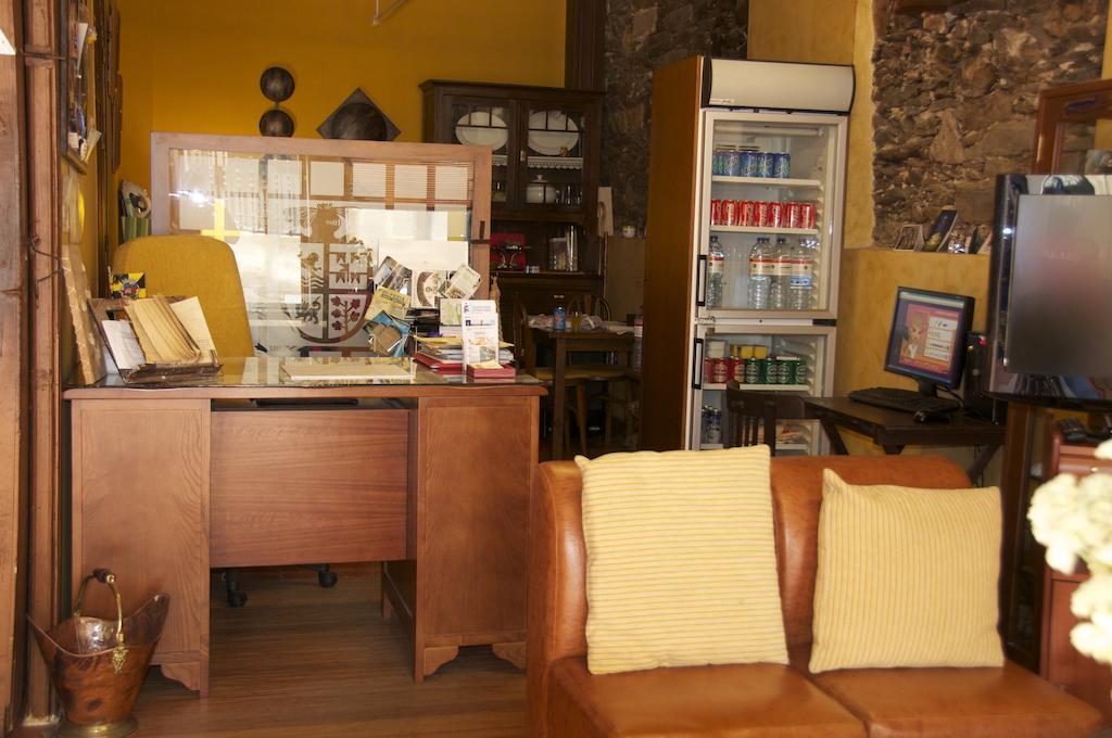 Albergue Los Blasones Sarria Ngoại thất bức ảnh