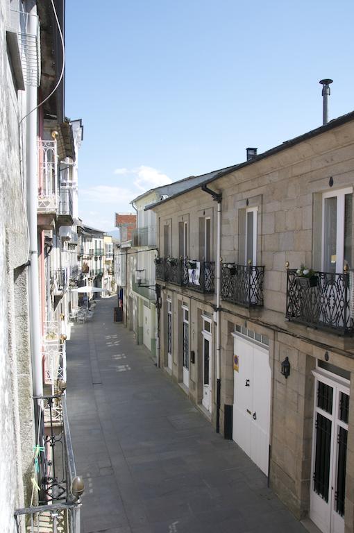 Albergue Los Blasones Sarria Ngoại thất bức ảnh