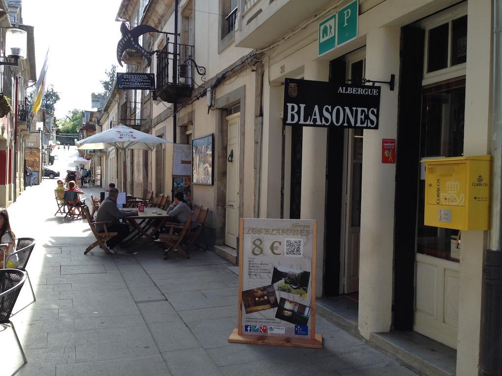 Albergue Los Blasones Sarria Ngoại thất bức ảnh